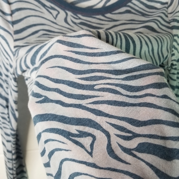 Vtg y2k free People tiger stripe burnout henley - Picture 6 of 8